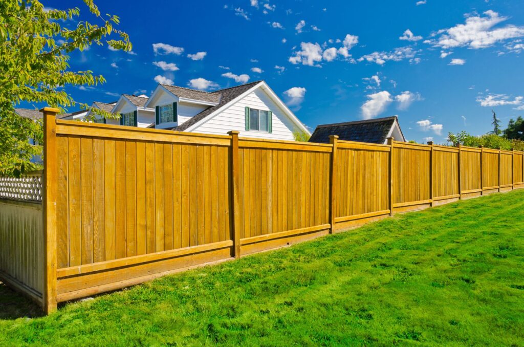 Right Fence for Privacy and Style